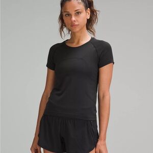 lululemon athletica Black Short Sleeve Tee